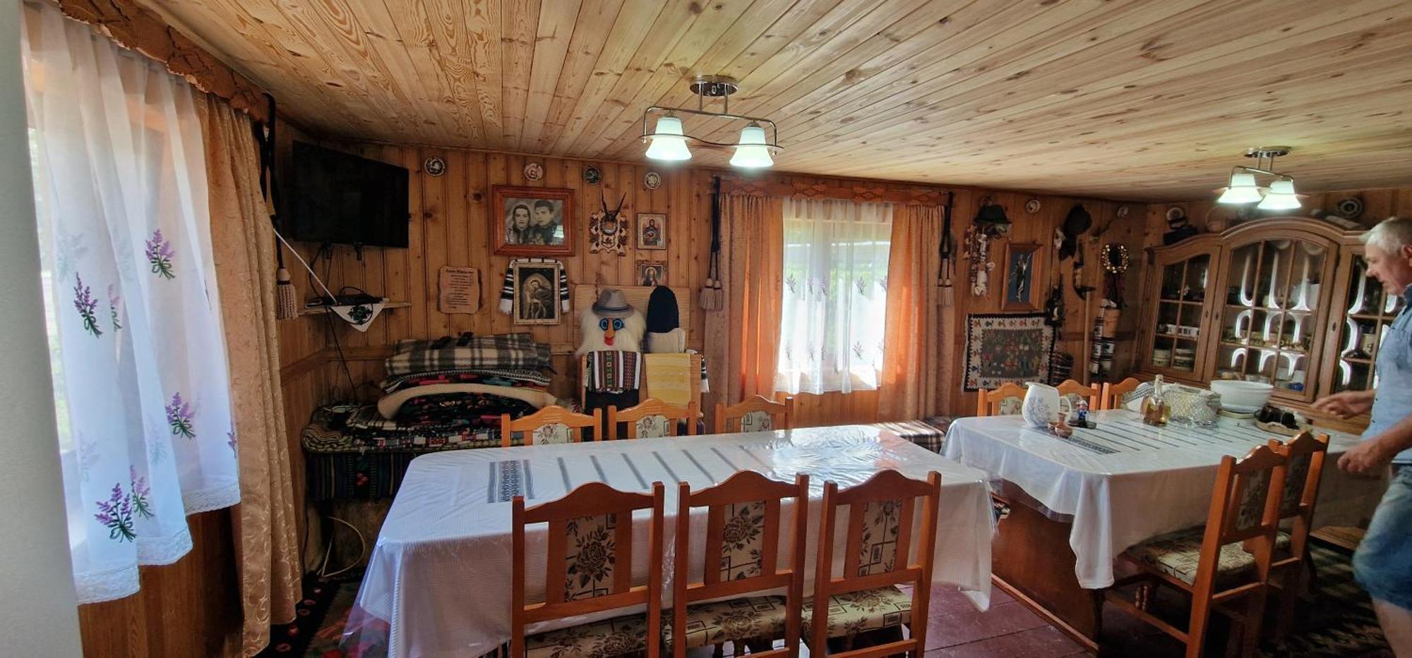 ホテル Casa Agroturistica Tarancuta Din Vatra Moldoviţei エクステリア 写真
