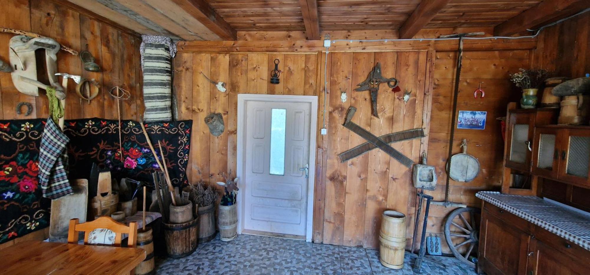 ホテル Casa Agroturistica Tarancuta Din Vatra Moldoviţei エクステリア 写真